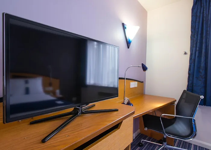 Готель Express Centre By Ihg Бристоль