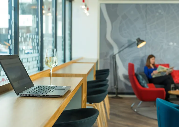 Express Centre By Ihg