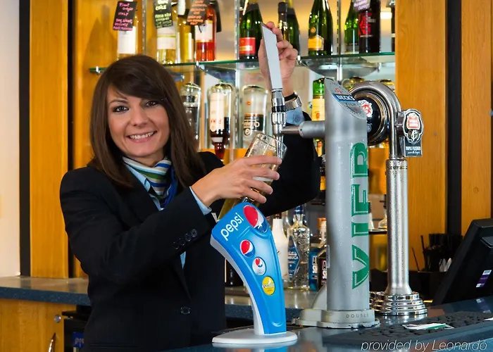 Express Centre By Ihg