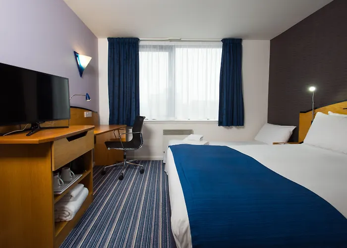 Express Centre By Ihg 3*