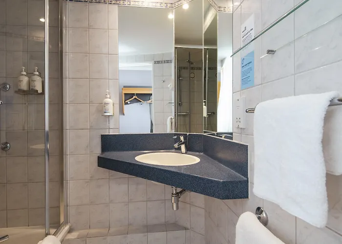 Express Centre By Ihg Hotell