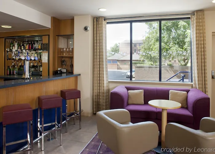 Express Centre By Ihg Hotell