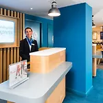 Hotel Express Centre By Ihg
