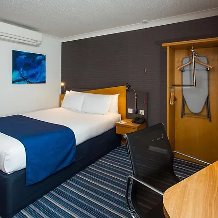 Hotel Express Centre By Ihg
