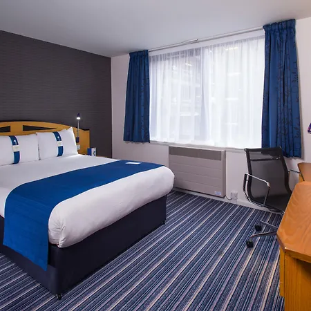 Hotel Express Centre By Ihg 3*