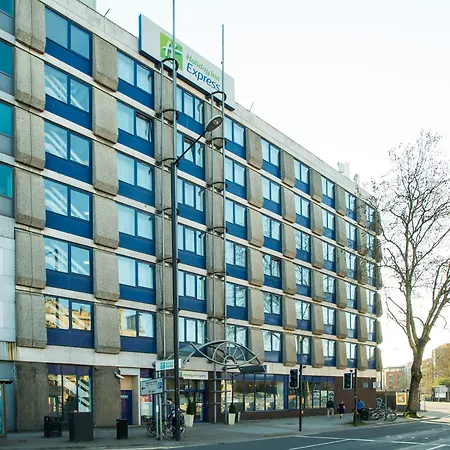 Hotel Express Centre By Ihg