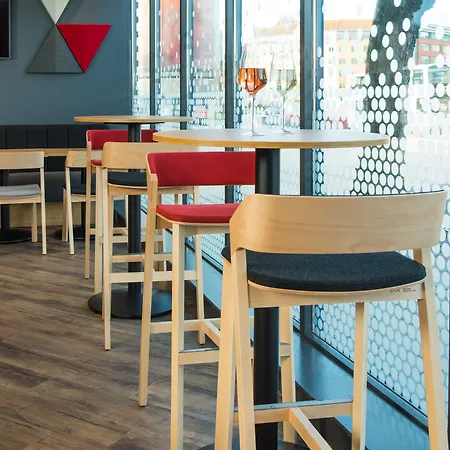 Express Centre By Ihg Hotel