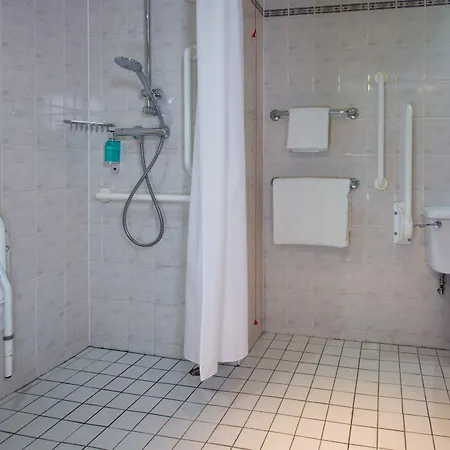 Express Centre By Ihg