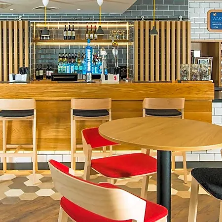 Express Centre By Ihg