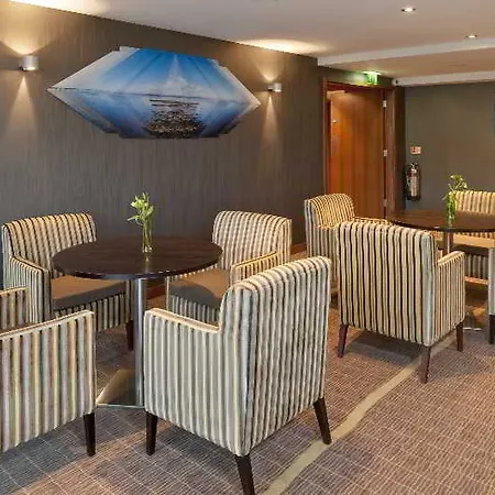 Express Centre By Ihg 3*