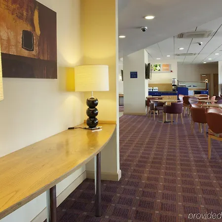 Express Centre By Ihg 3*