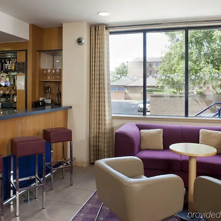 Express Centre By Ihg Hotel