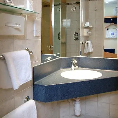 Hotell Express Centre By Ihg 3*