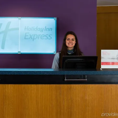 Express Centre By Ihg 3*