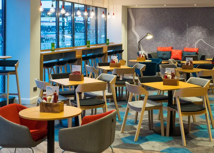 Express Centre By Ihg 3*