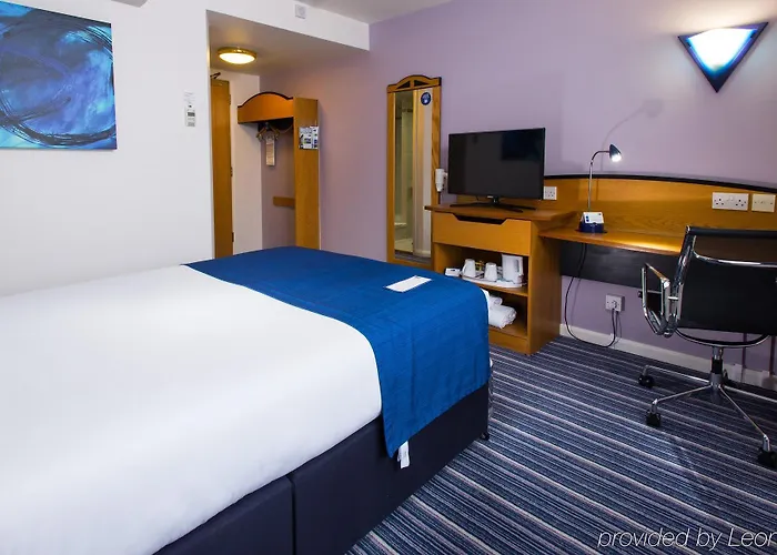 快捷假日布里斯托尔市中心酒店 3*