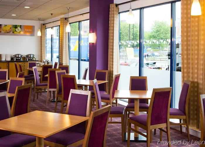 Express Centre By Ihg 3*