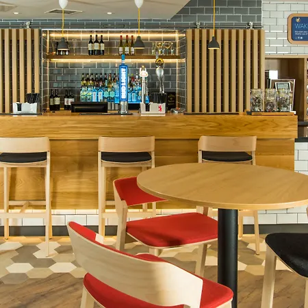 Express Centre By Ihg