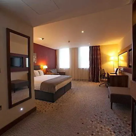 Express Centre By Ihg Hotel