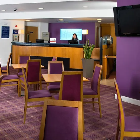 Express Centre By Ihg